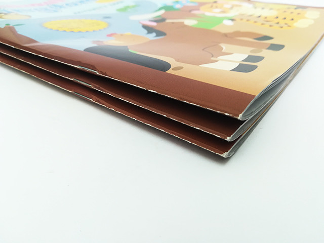 Full Color Magazine Book Printing Εκτύπωση μπροσούρας Cardboard Glossy