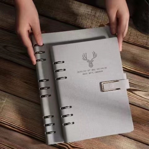 Δέρμα 14.3cm X 21.5cm εταιρικά τυπωμένα τυπωμένα συνήθεια σημειωματάρια σημειωματάριων A5